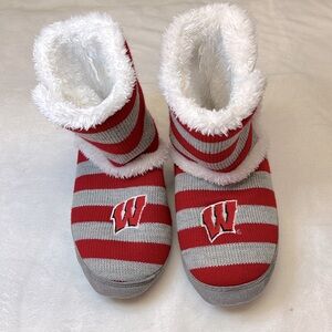 Wisconsin Badgers Adult Booty Slippers EUC. Size Med(7-8).